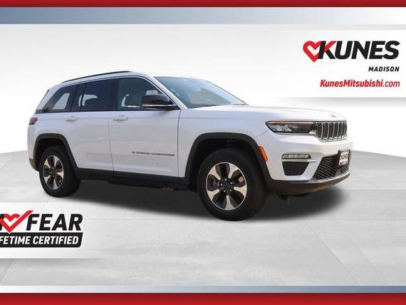 JEEP GRAND CHEROKEE 2024 1C4RJYB60RC145443 image